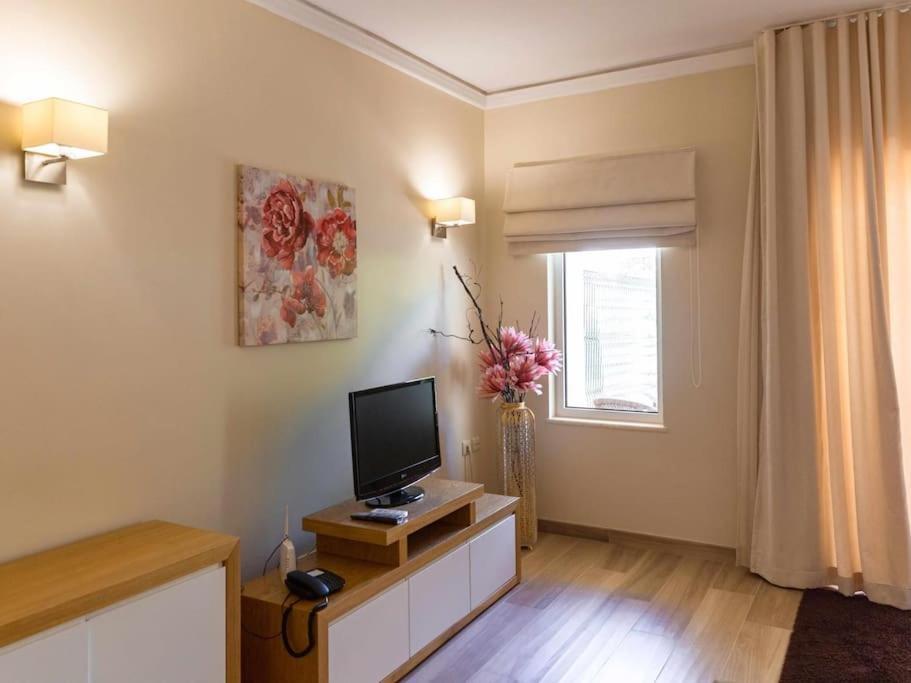 Sol I - Pool And Garden & Gym & Albufeira