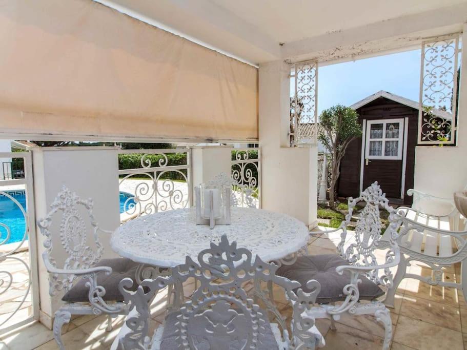Algarve Sun House - Pool & Bbq & Privat Garden * Albufeira