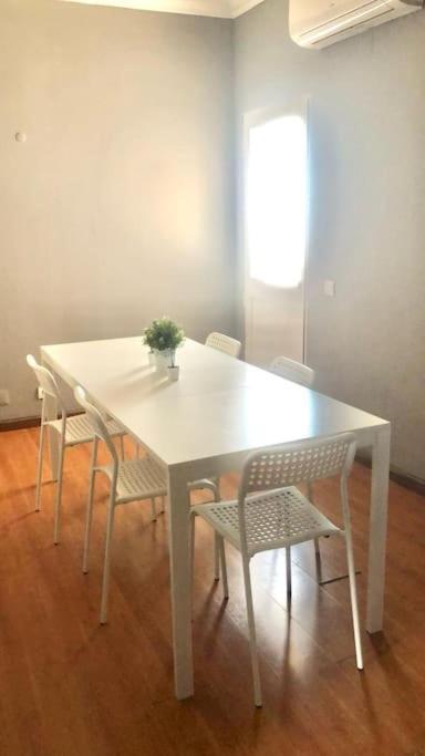 Beautiful Penthouse Two Bed Roof Apartment *