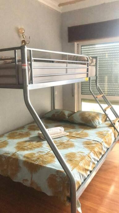 Beautiful Penthouse Two Bed Roof Apartment *
