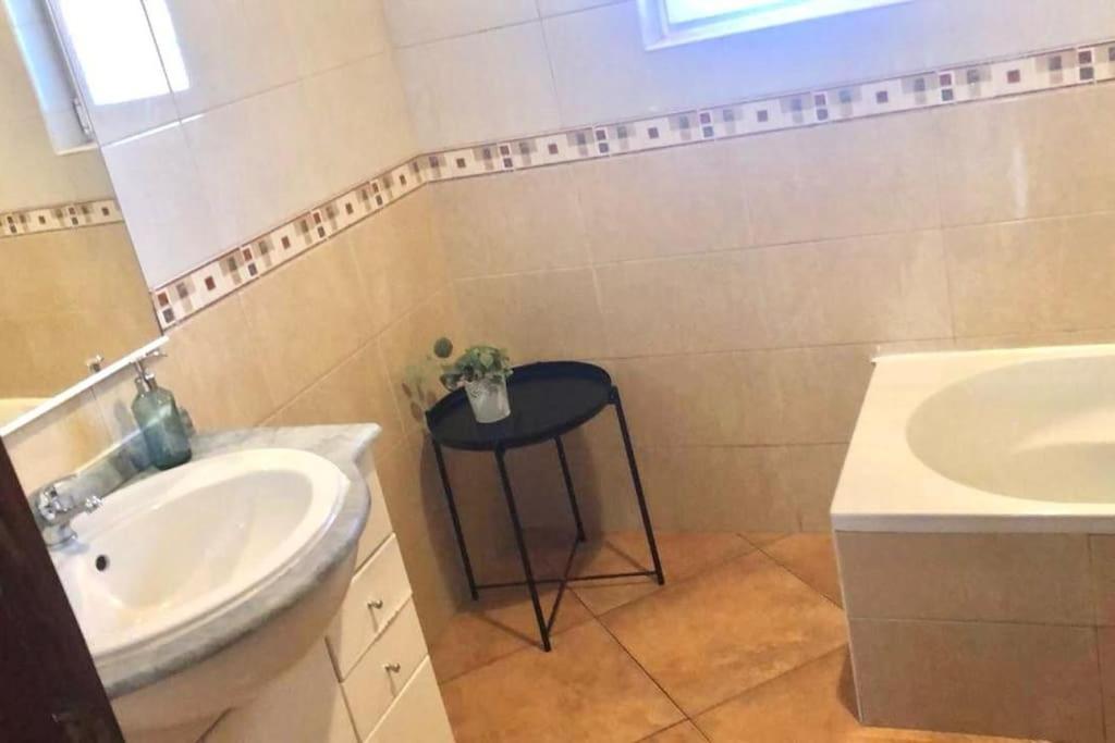 Beautiful Penthouse Two Bed Roof Albufeira