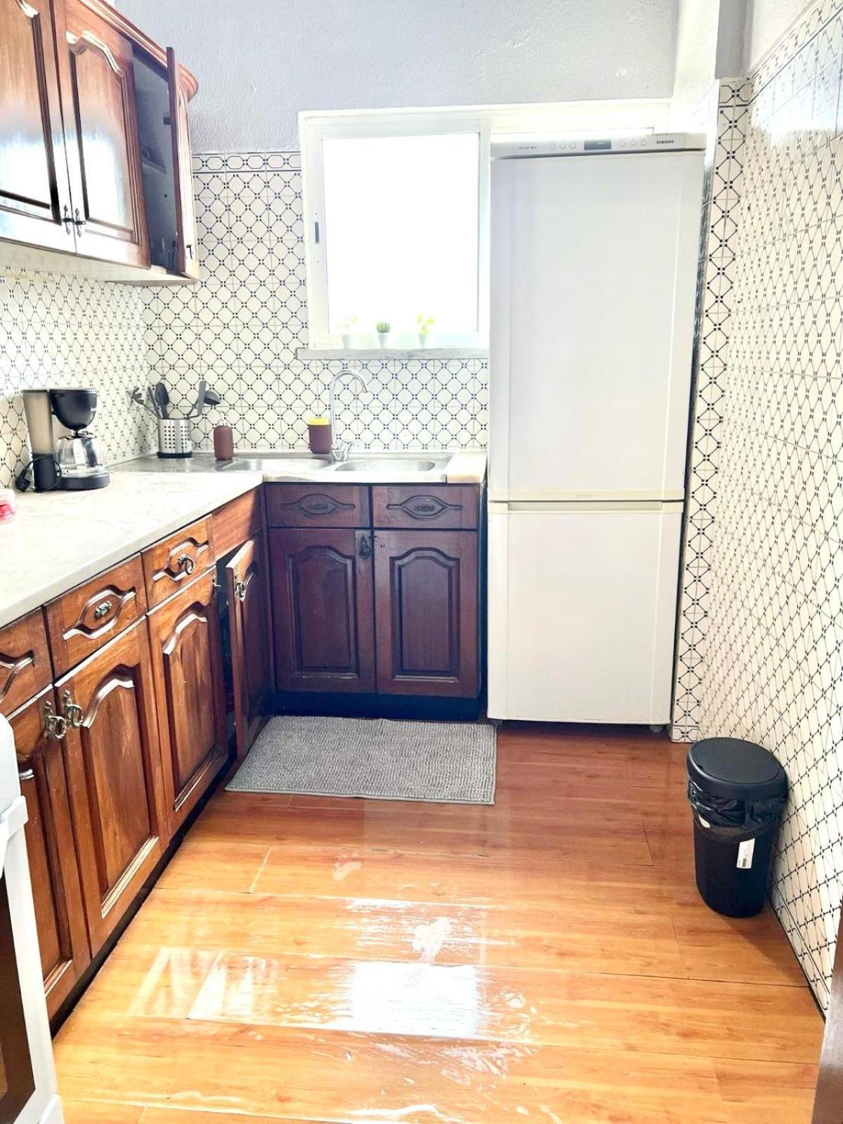 Beautiful Penthouse Two Bed Roof Apartment *