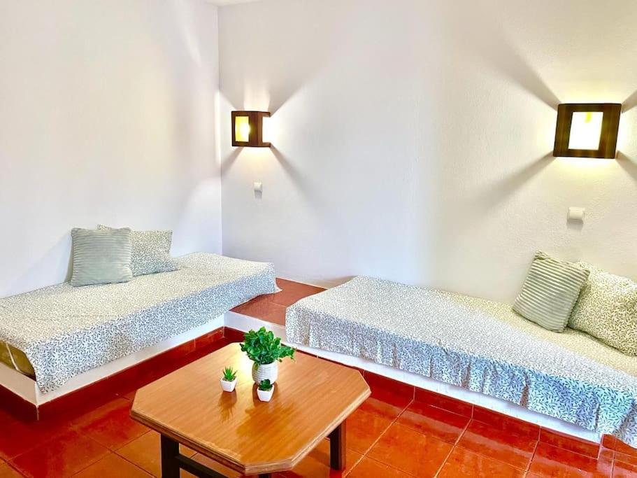 T1, Da Oura Apartment *