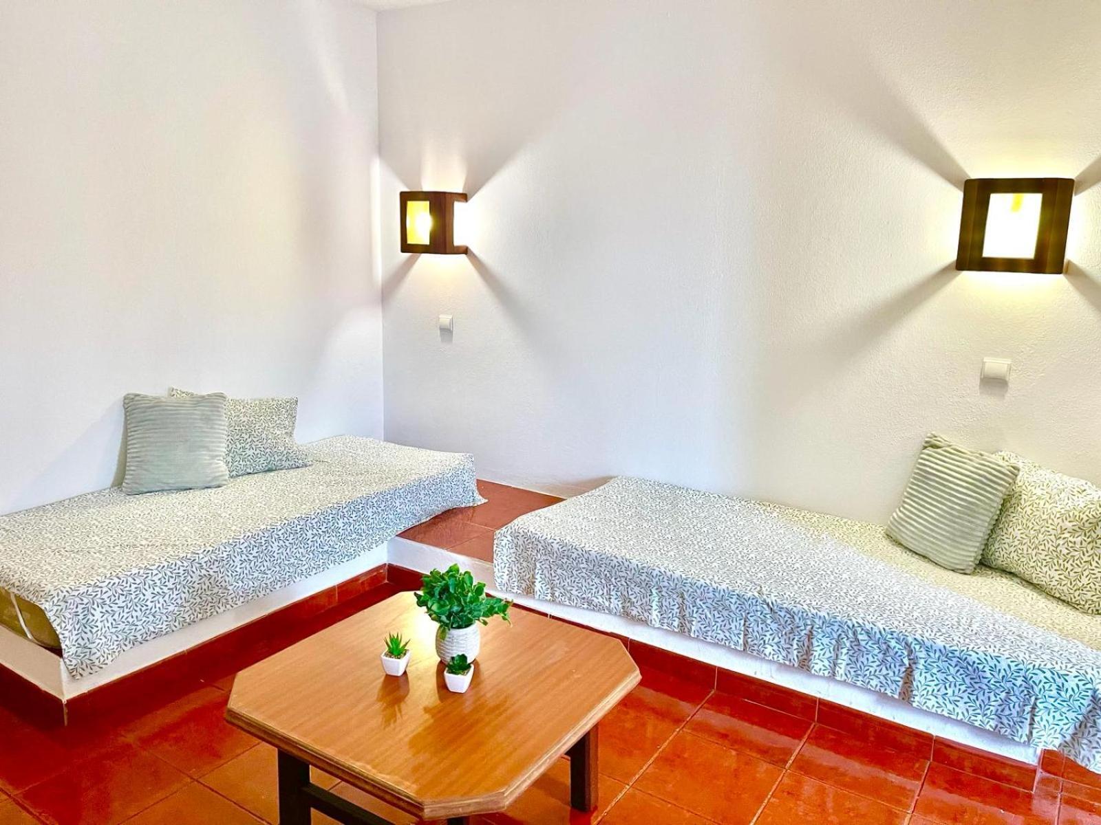 T1, Da Oura Apartment *