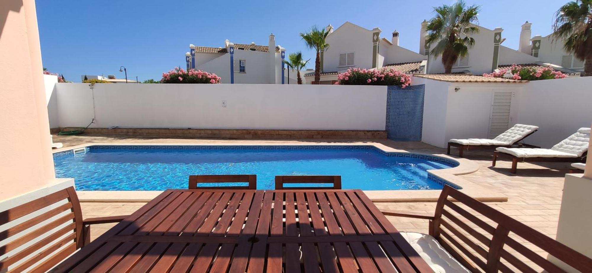 Villa Casa Golfinho, *