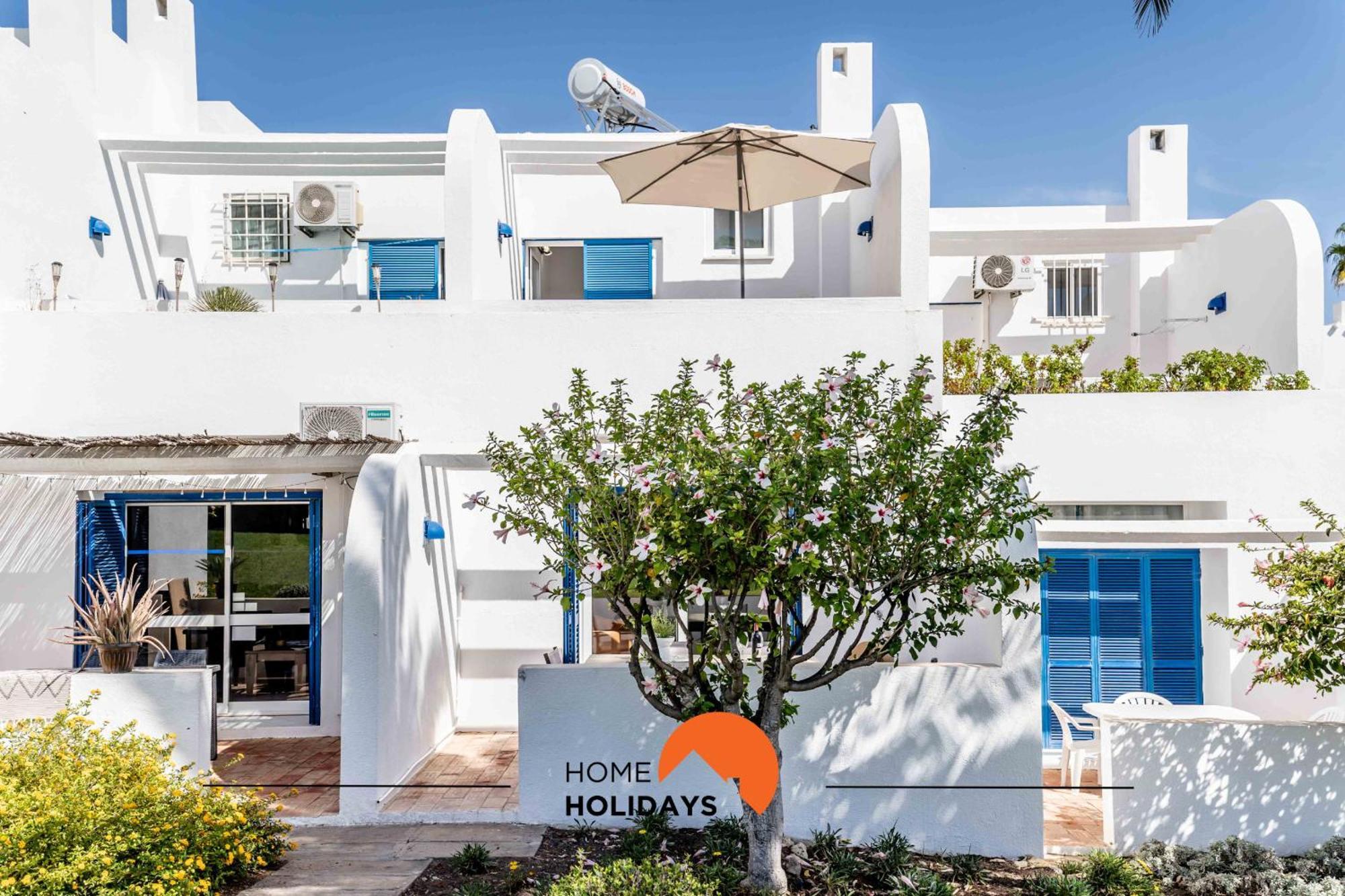 #220 Windmill Hill By Holidays Holiday home
