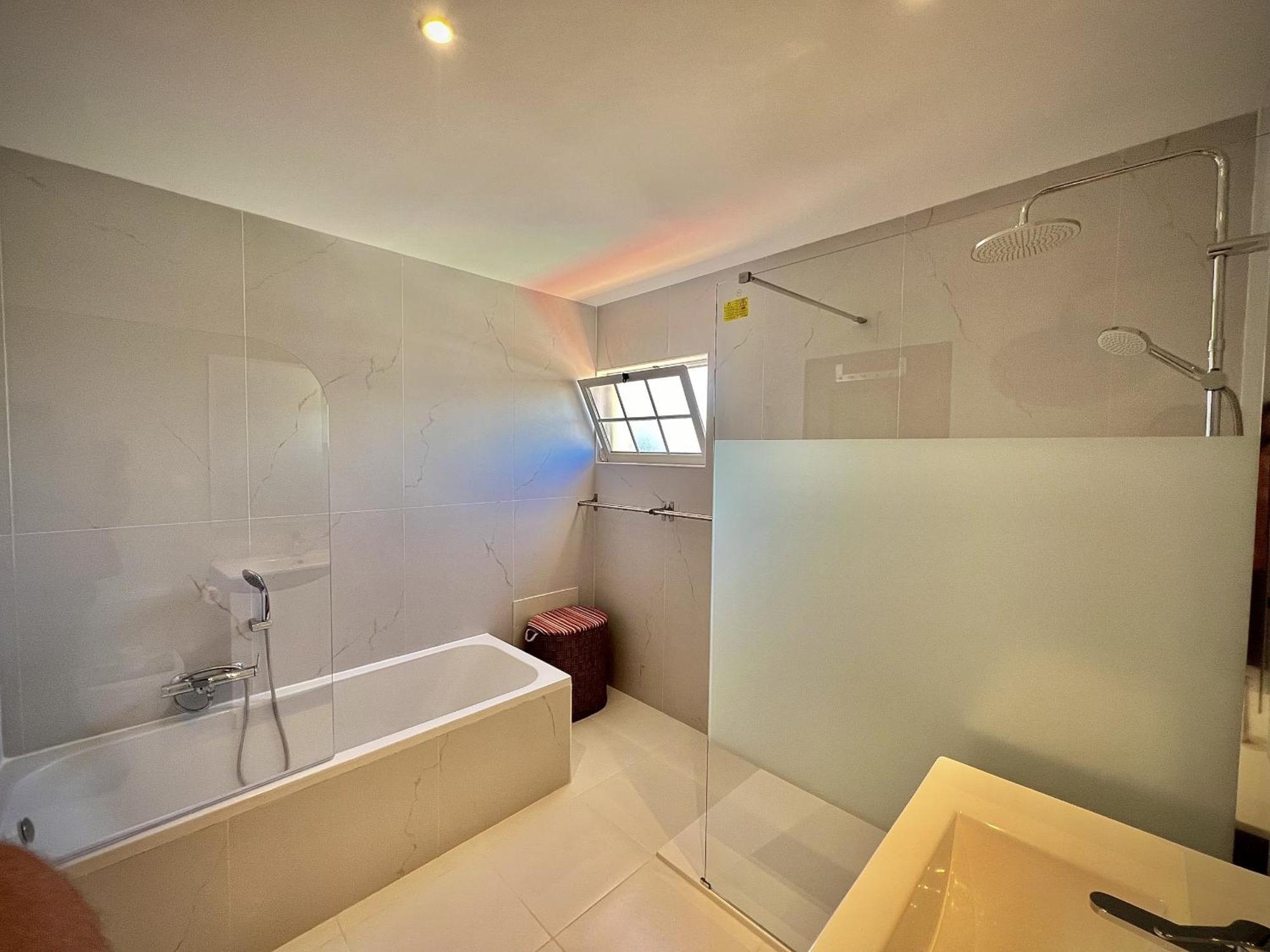 Summer 2 With Pool By Homing Villa *