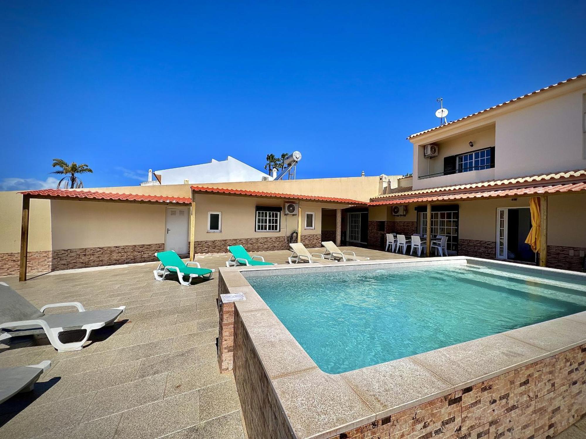 Villa Summer 2 With Pool By Homing Albufeira