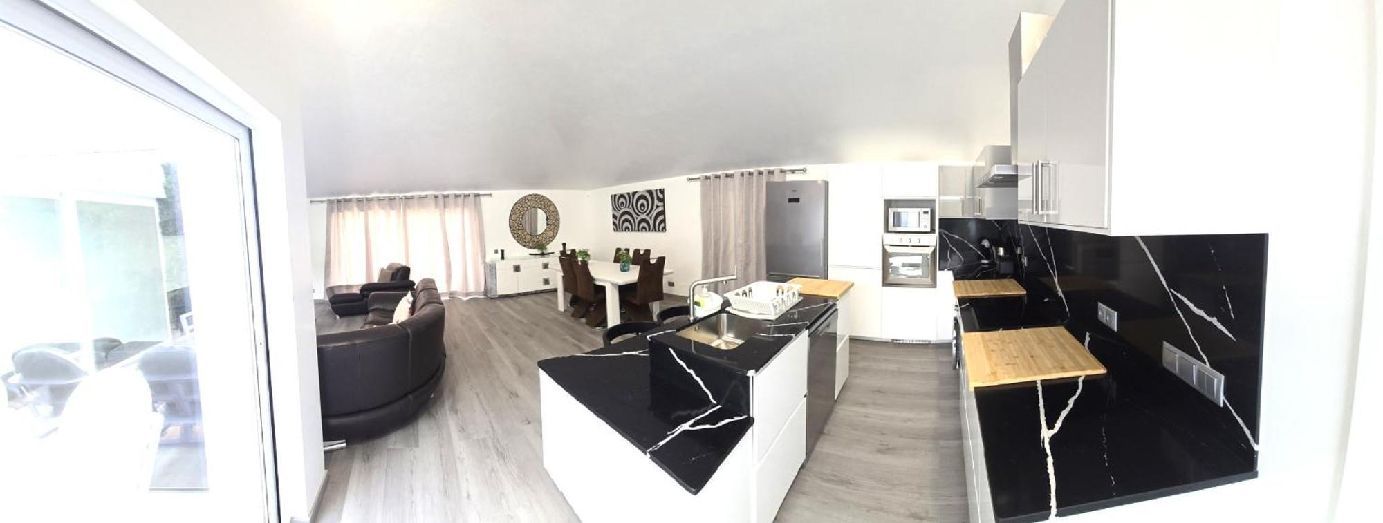 Villa Sunshine -