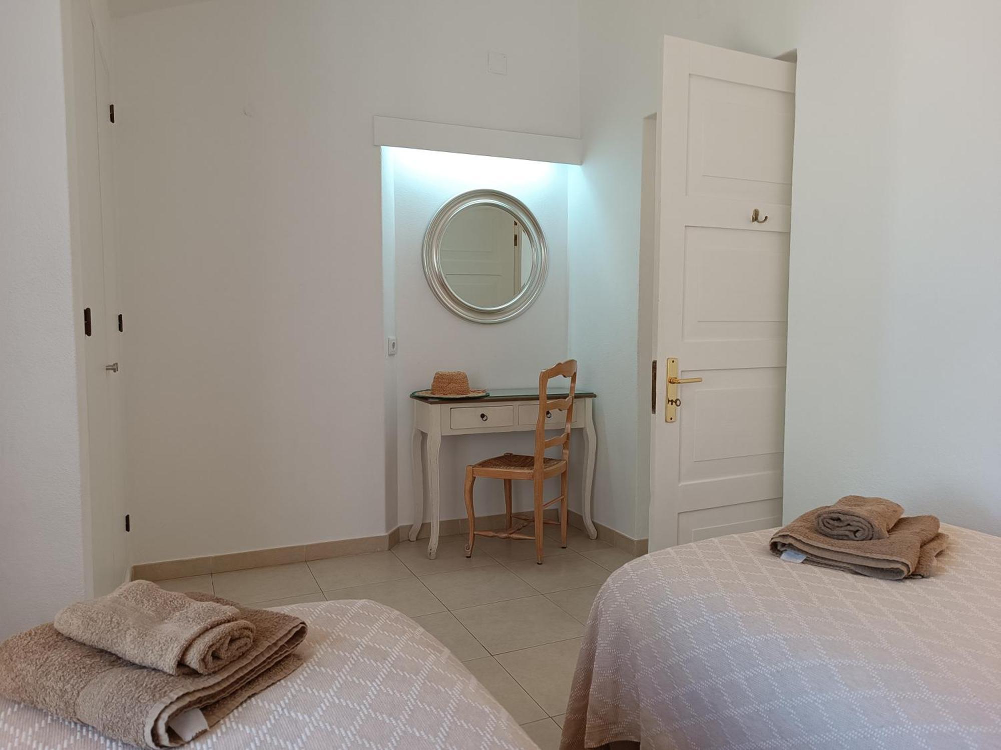 Villa 81 Amazing In A Fantastic Location On Oura Albufeira