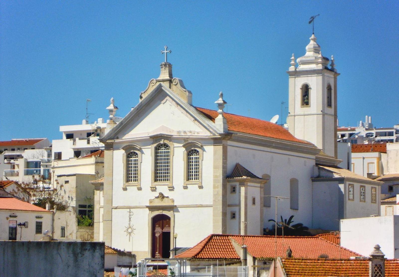 Casa Dos Sinos 1 *