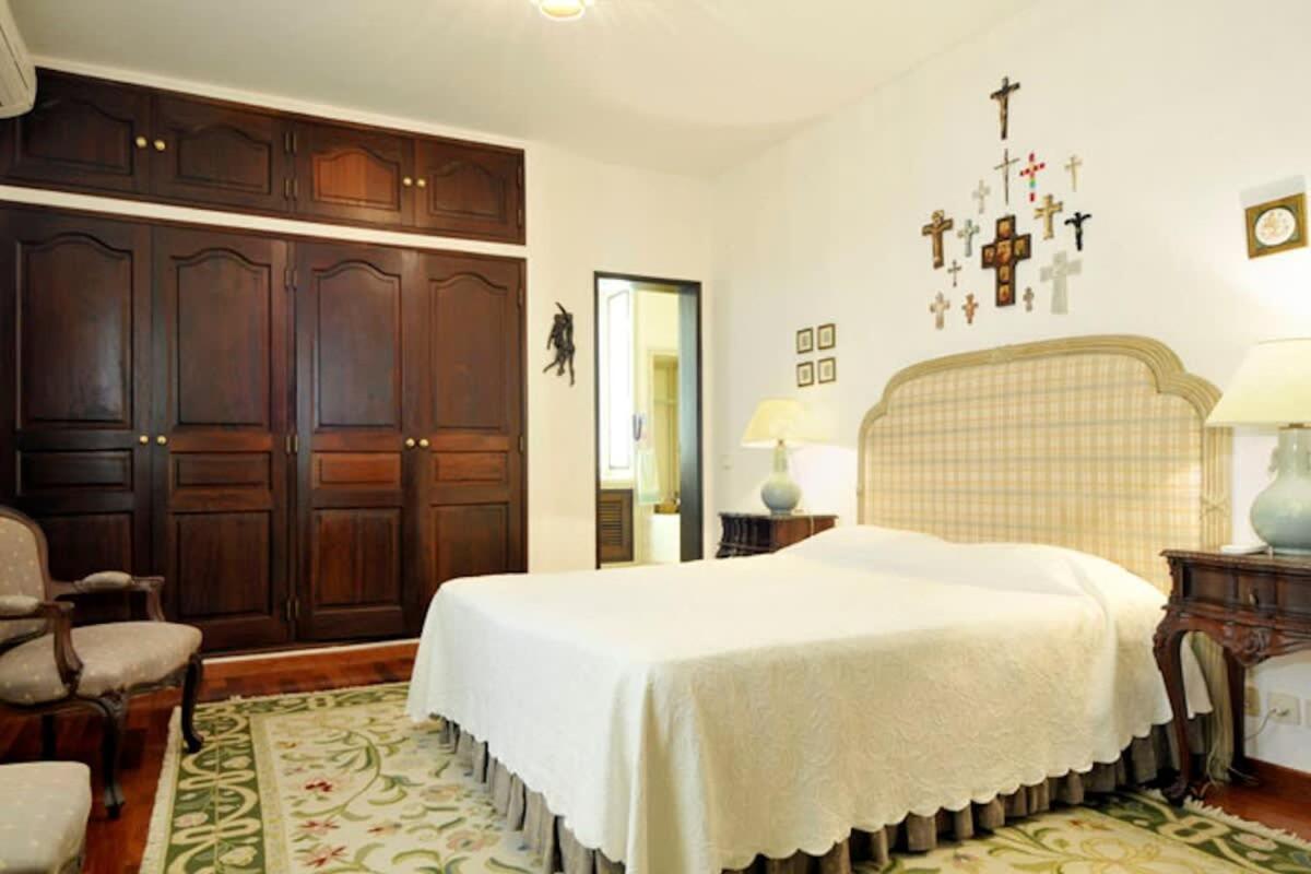 Casa Gondi - Right By Gale - Large Lush Gardens Pousada