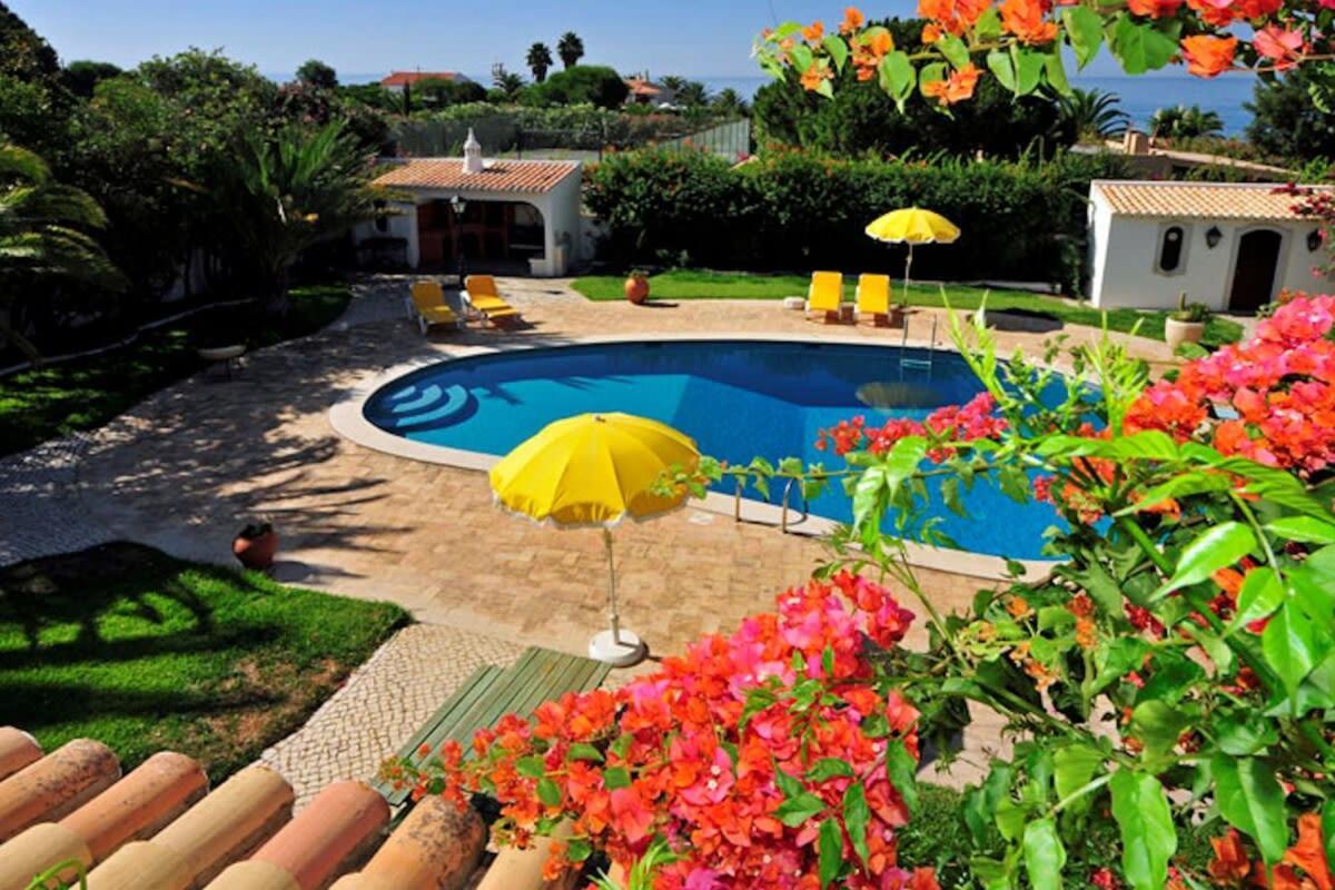 Casa Gondi - Right By Gale - Large Lush Gardens Albufeira
