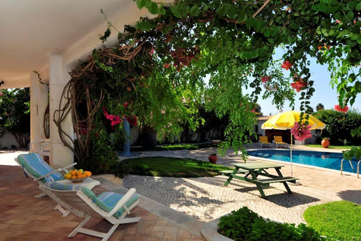 Casa Gondi - Right By Gale - Large Lush Gardens Albufeira