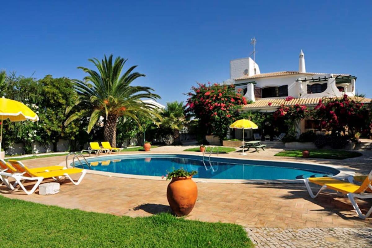 Casa Gondi - Right By Gale - Large Lush Gardens Albufeira