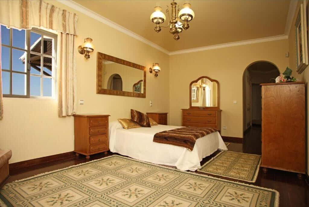 Holiday home Juniper Fenced Pool Spacious House *