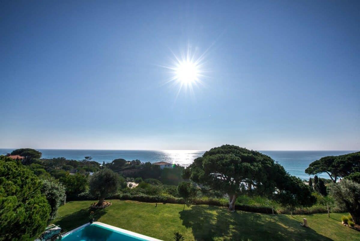 Mauri Luxe - Beautiful Beachfront Holiday home *
