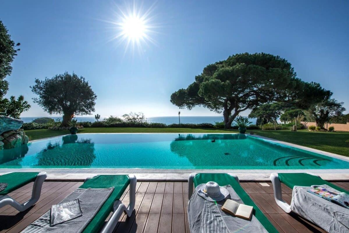 Mauri Luxe - Beautiful Beachfront Holiday home Albufeira