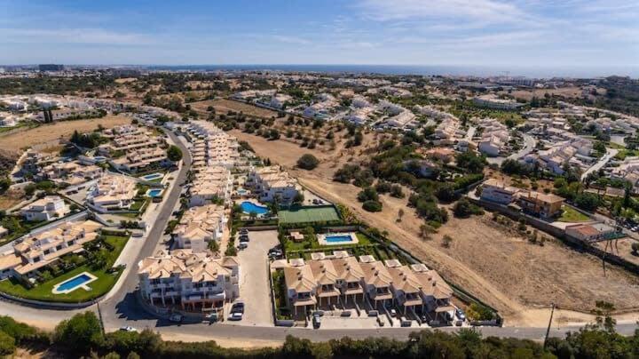 Arade - Complex Ideal For Families *
