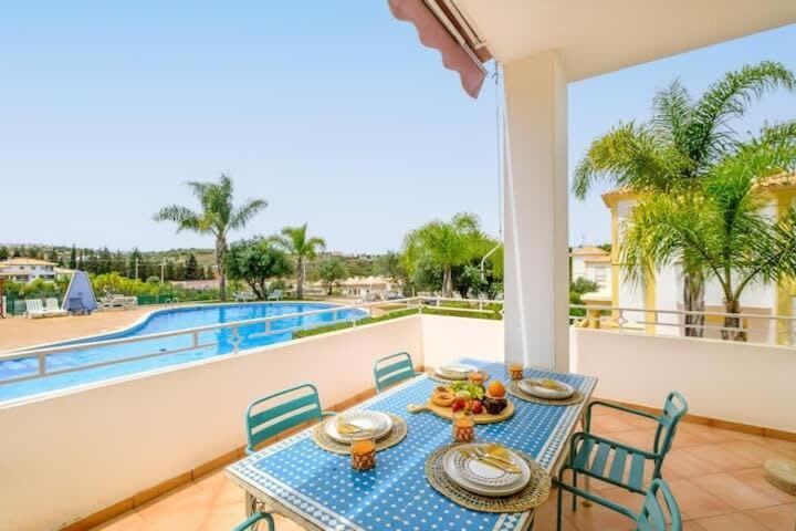 Holiday home Esta - Tennis Court And Pool