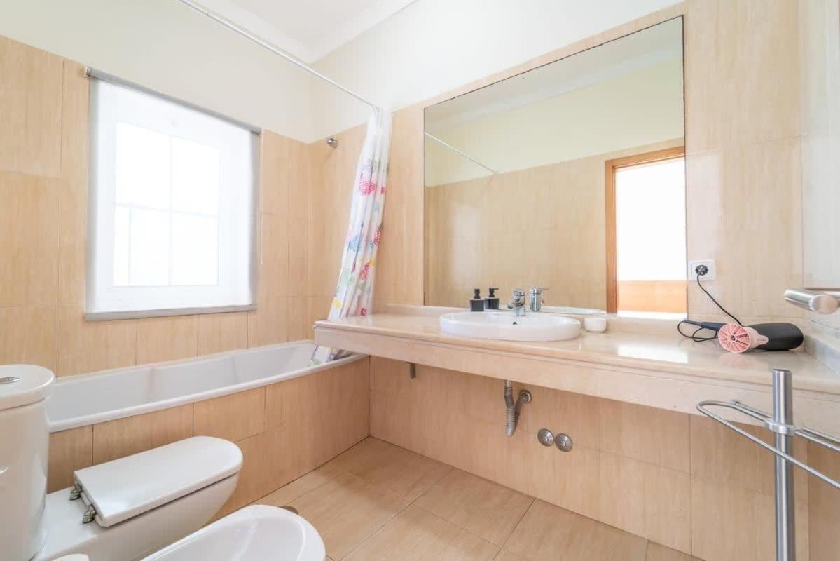 Holiday home Gale Grande - Bright Airy With A Private Pool