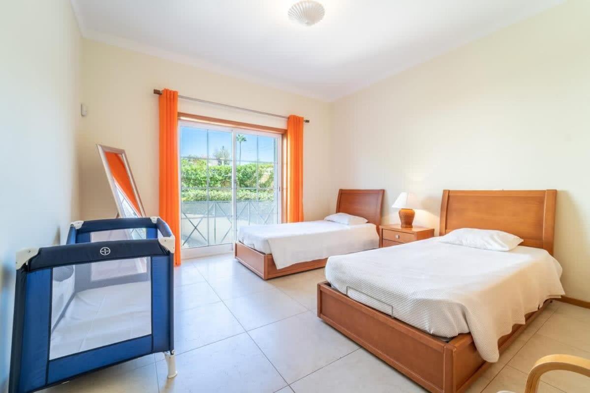 Gale Grande - Bright Airy With A Private Pool *