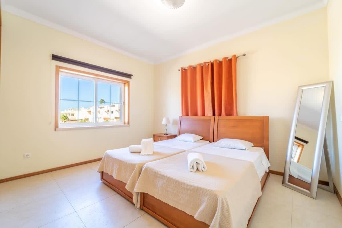 Gale Grande - Bright Airy With A Private Pool