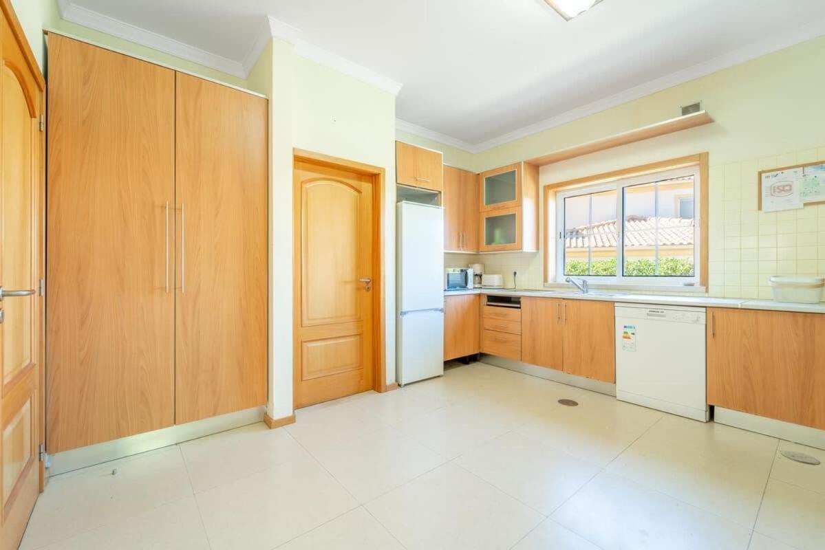 Holiday home Gale Grande - Bright Airy With A Private Pool Albufeira