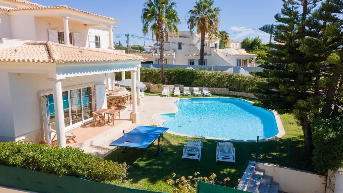 Holiday home Gale Grande - Bright Airy With A Private Pool *