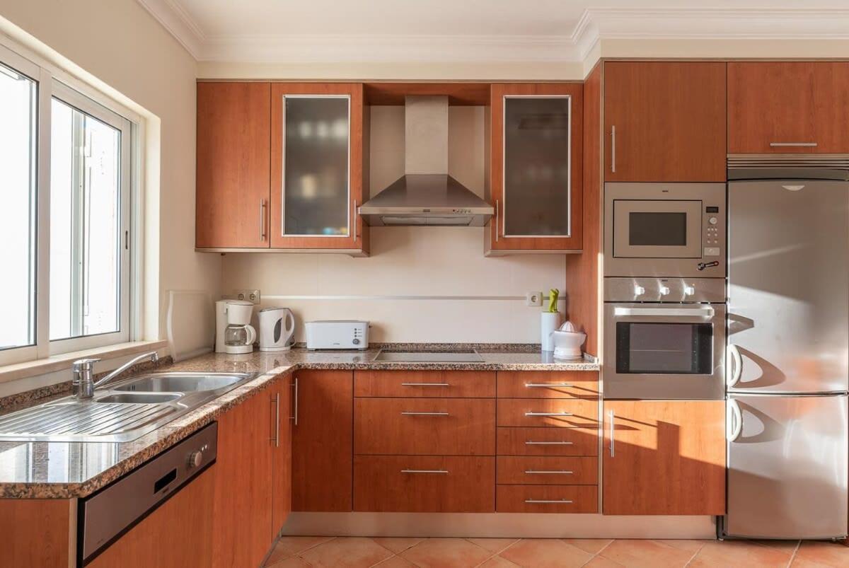Castelo - Cosy Modern - 500m From Castelo Holiday home *