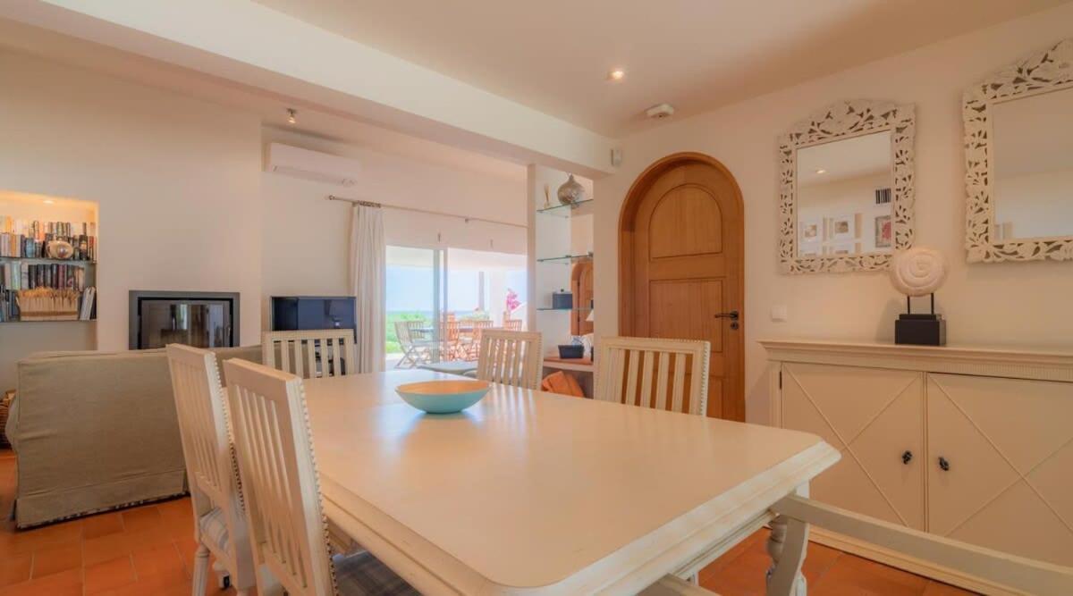 Ferienhaus Prado - Beautiful Beachfront Albufeira