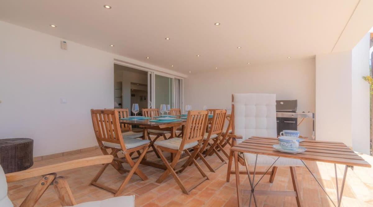 Prado - Beautiful Beachfront Ferienhaus *