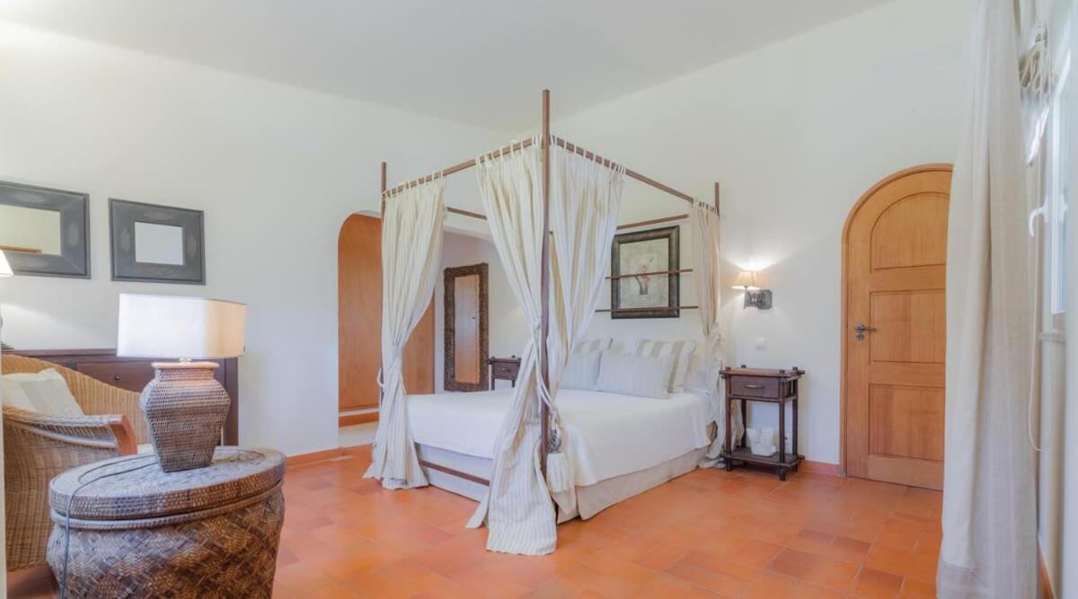 Prado - Beautiful Beachfront Ferienhaus Albufeira