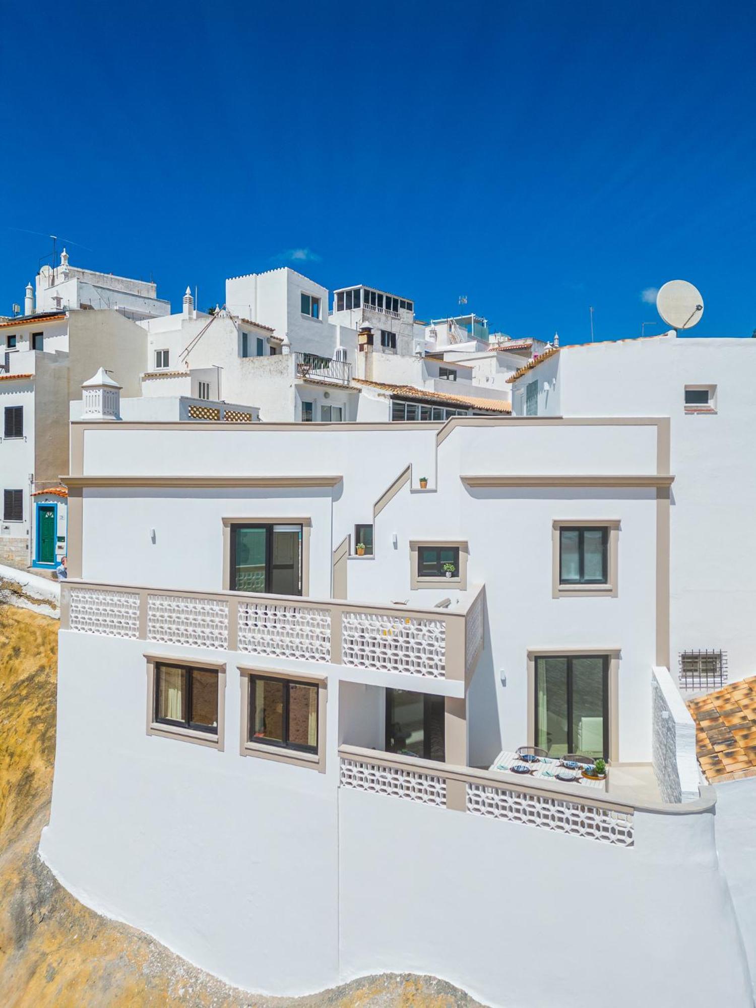 Villa Casa Na Muralha - Front - Rooftop Jacuzzi By Dreamvillasalbufeira Albufeira