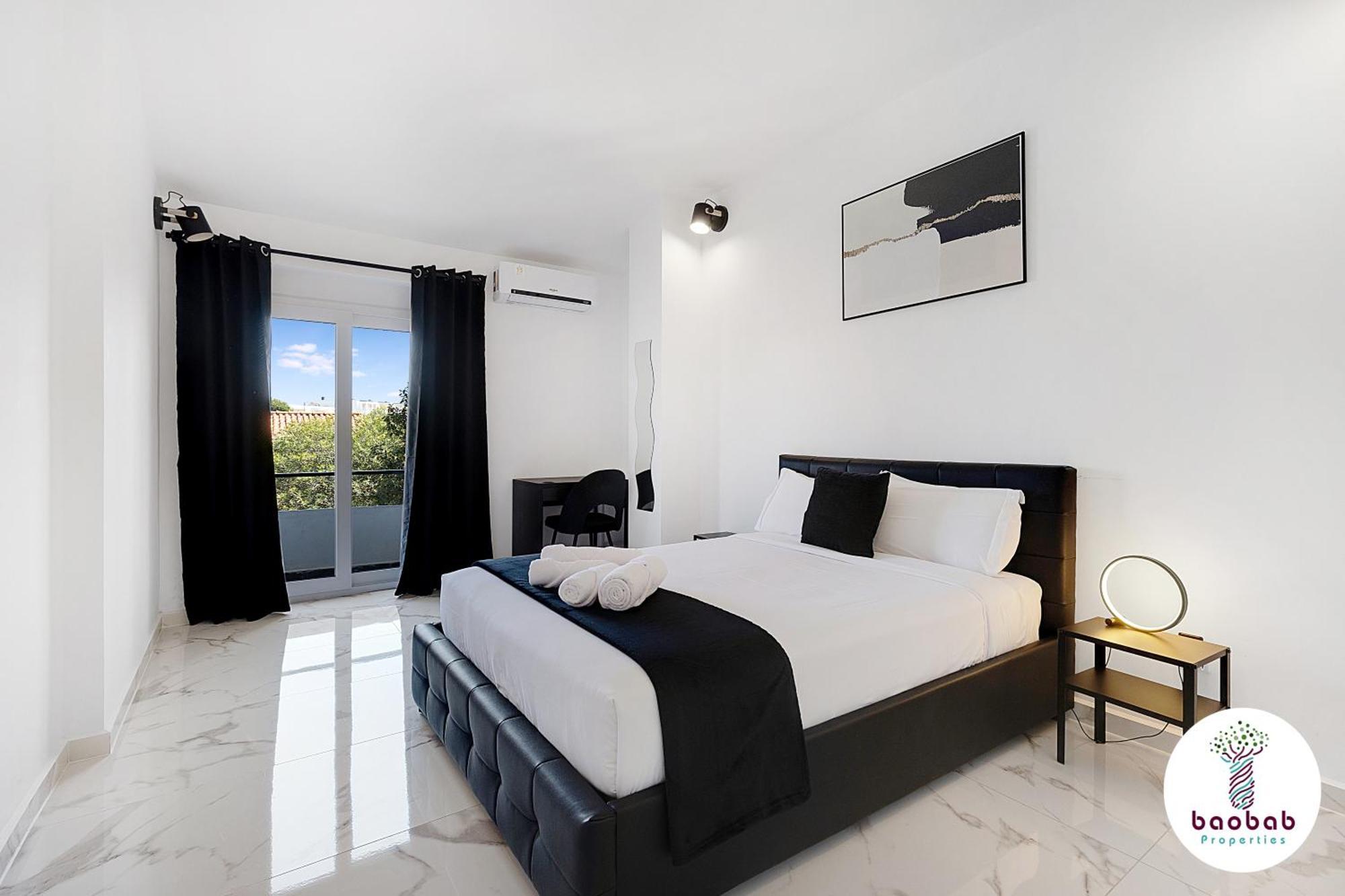 #266 Luxurious Bellagio Villa Albufeira