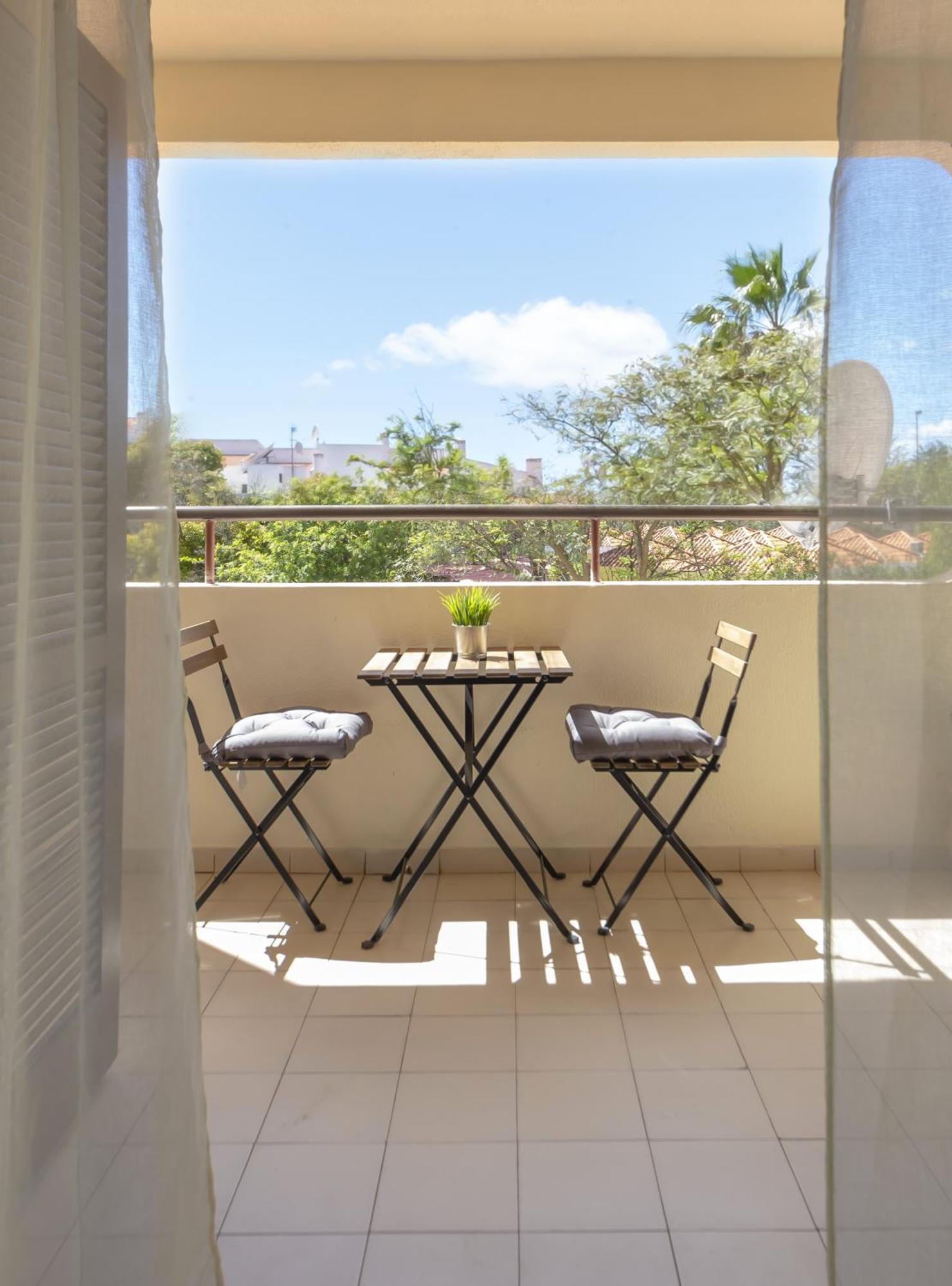 Cozy With Balcony In