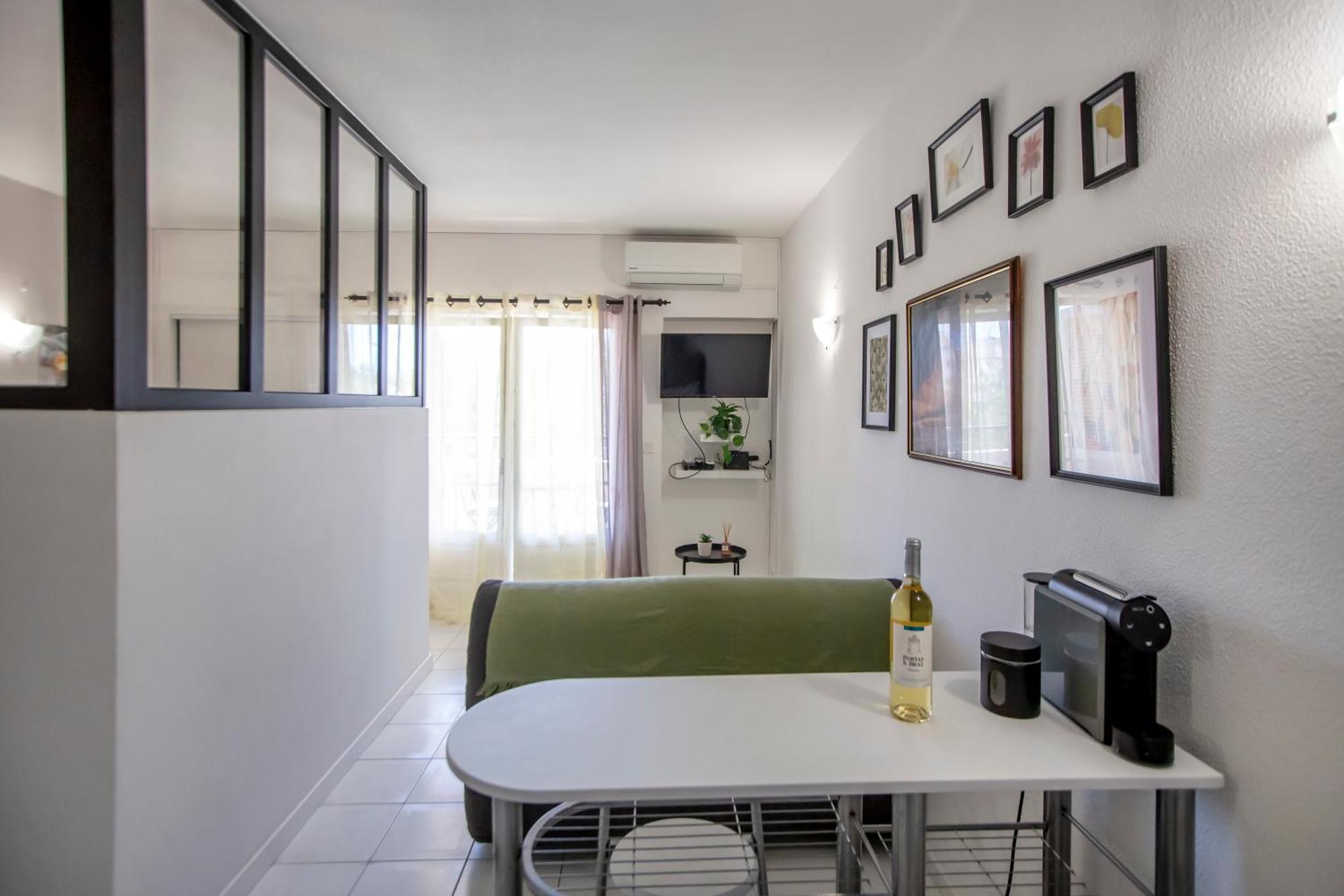 Cozy With Balcony In *