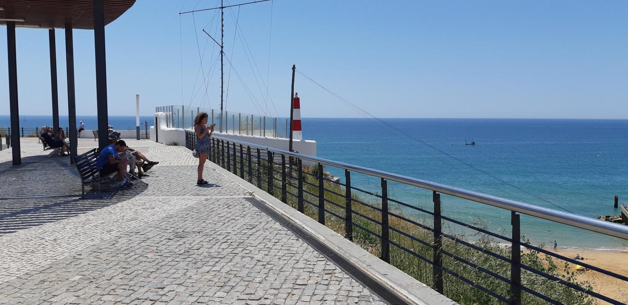 Jeannie's Oura Estrela Albufeira