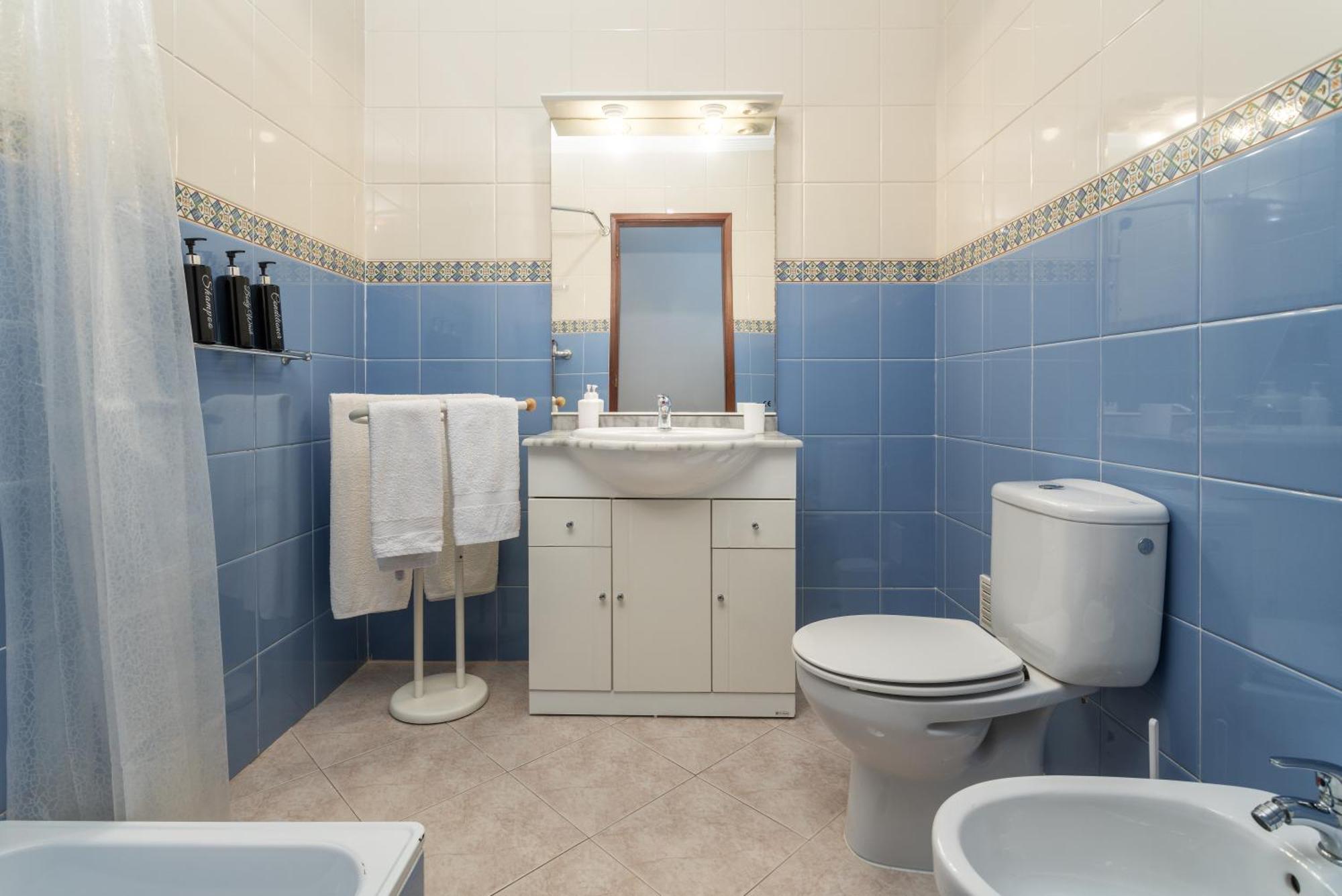 Homes Luxurious With 2 Bedrooms, Swimming Pool & Patio