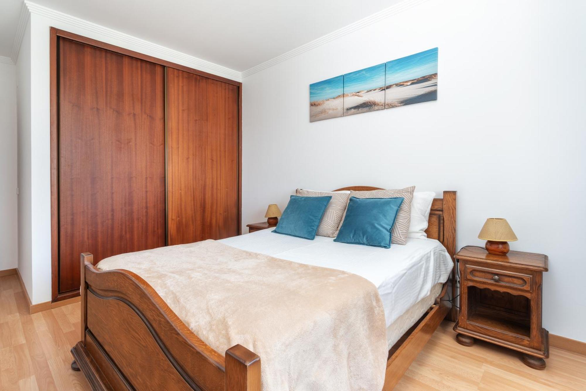 Apartment Homes Luxurious With 2 Bedrooms, Swimming Pool & Patio