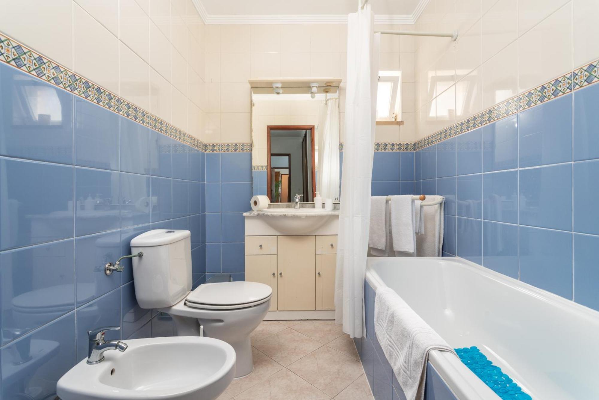 Homes Luxurious With 2 Bedrooms, Swimming Pool & Patio