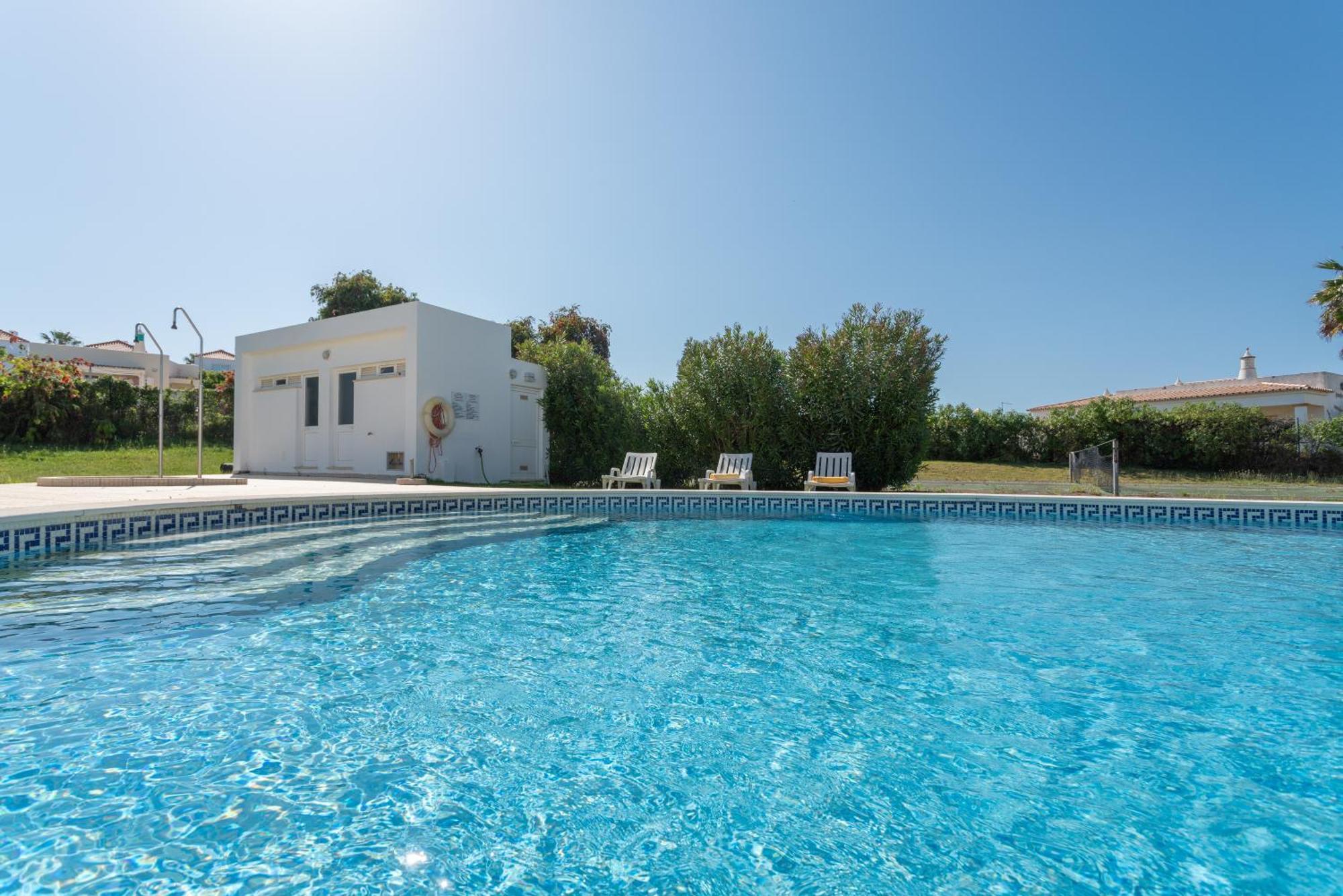 Homes Luxurious With 2 Bedrooms, Swimming Pool & Patio Albufeira