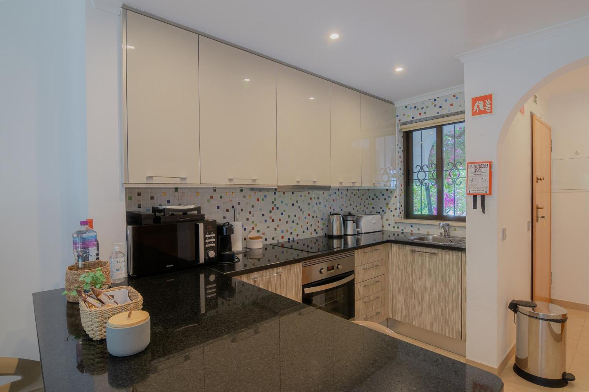 Apt. 65, Premium Location, Beach&swimming Pool * Albufeira
