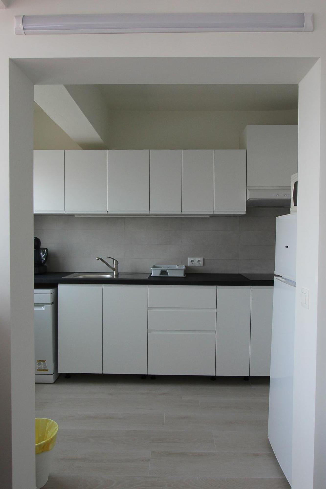 Z&a - Spacious Apartment, Close To The Strip Albufeira