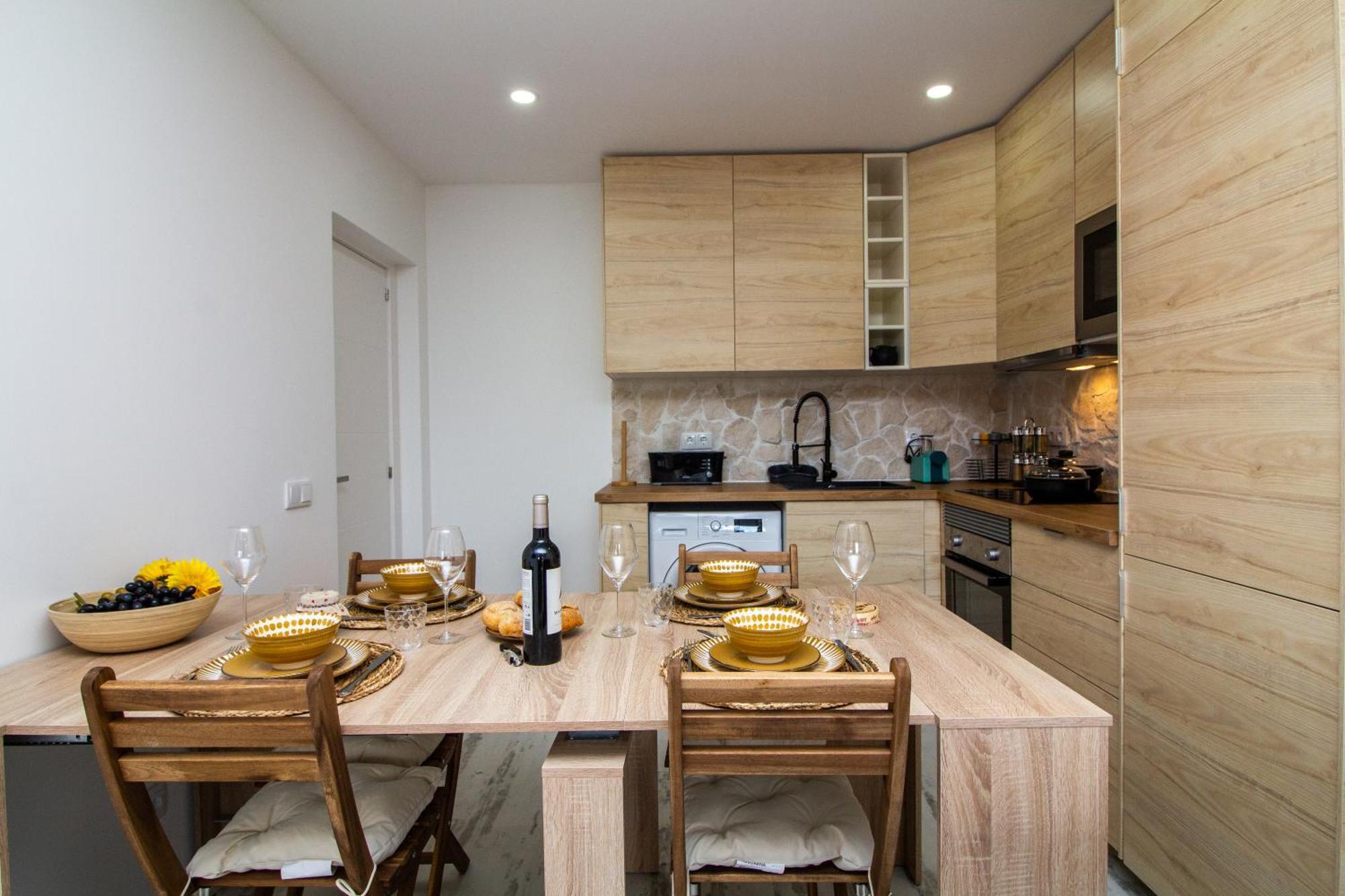 Amelie Old Town Apartment *