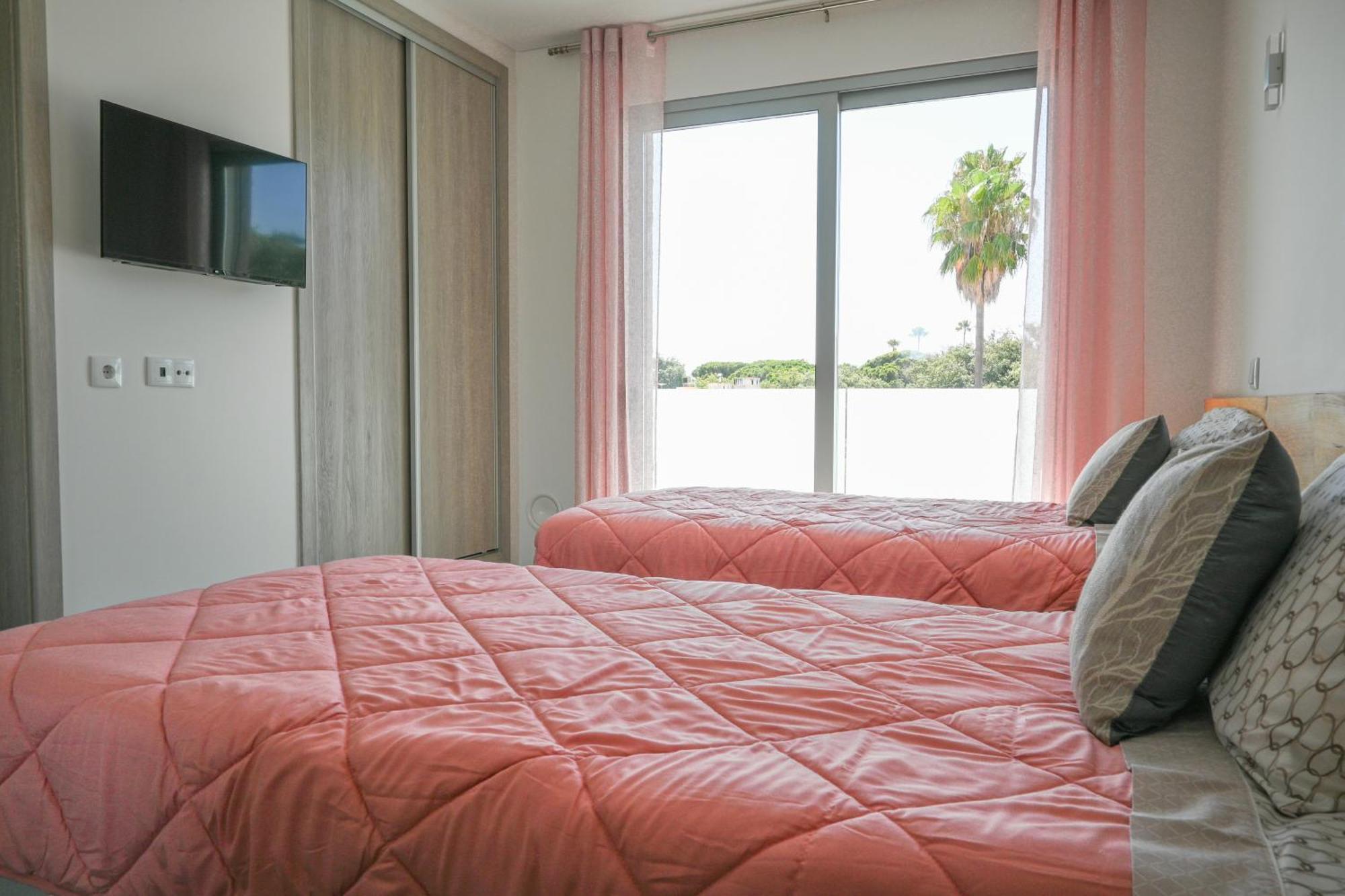 Luz 37 - Jacuzzi Terrace & Swimming Pool