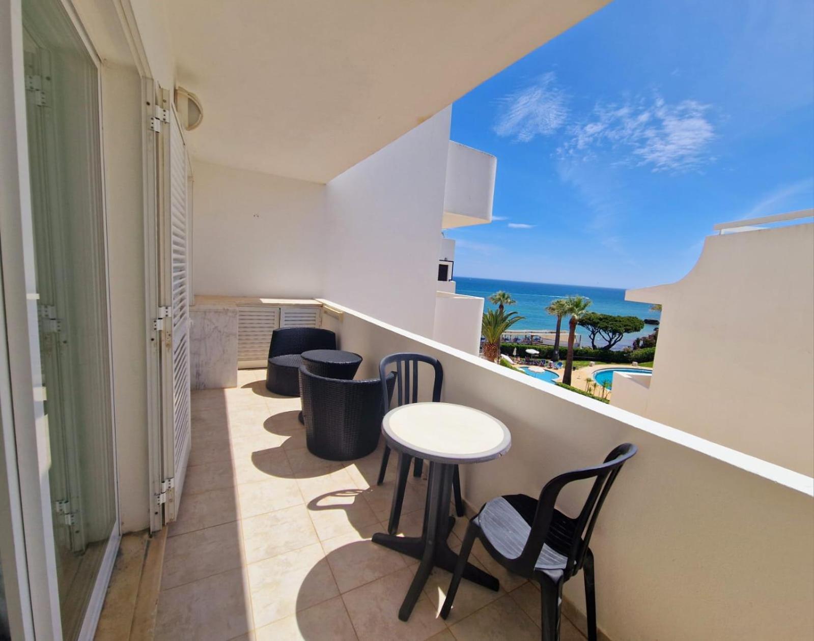 Oura Sunset Apartment
