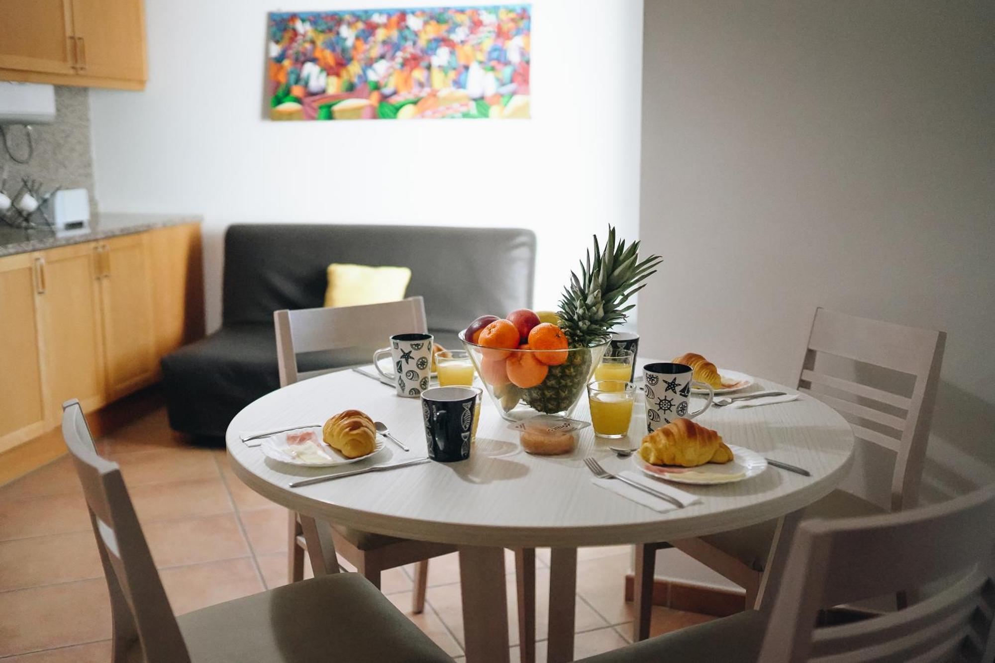 Wonderful Flats With Pool By Host Wise Apartment