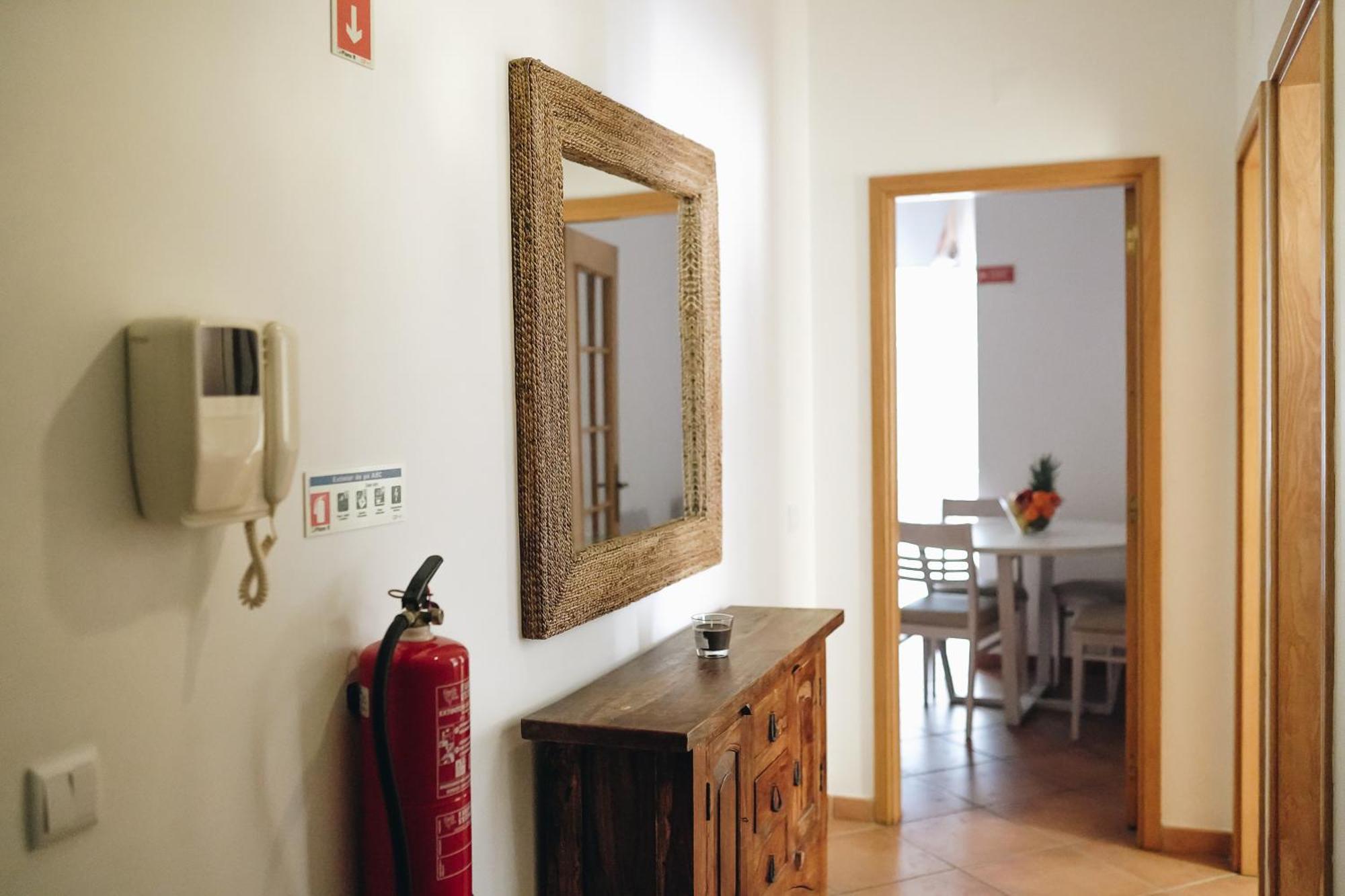 Wonderful Flats With Pool By Host Wise Apartment *
