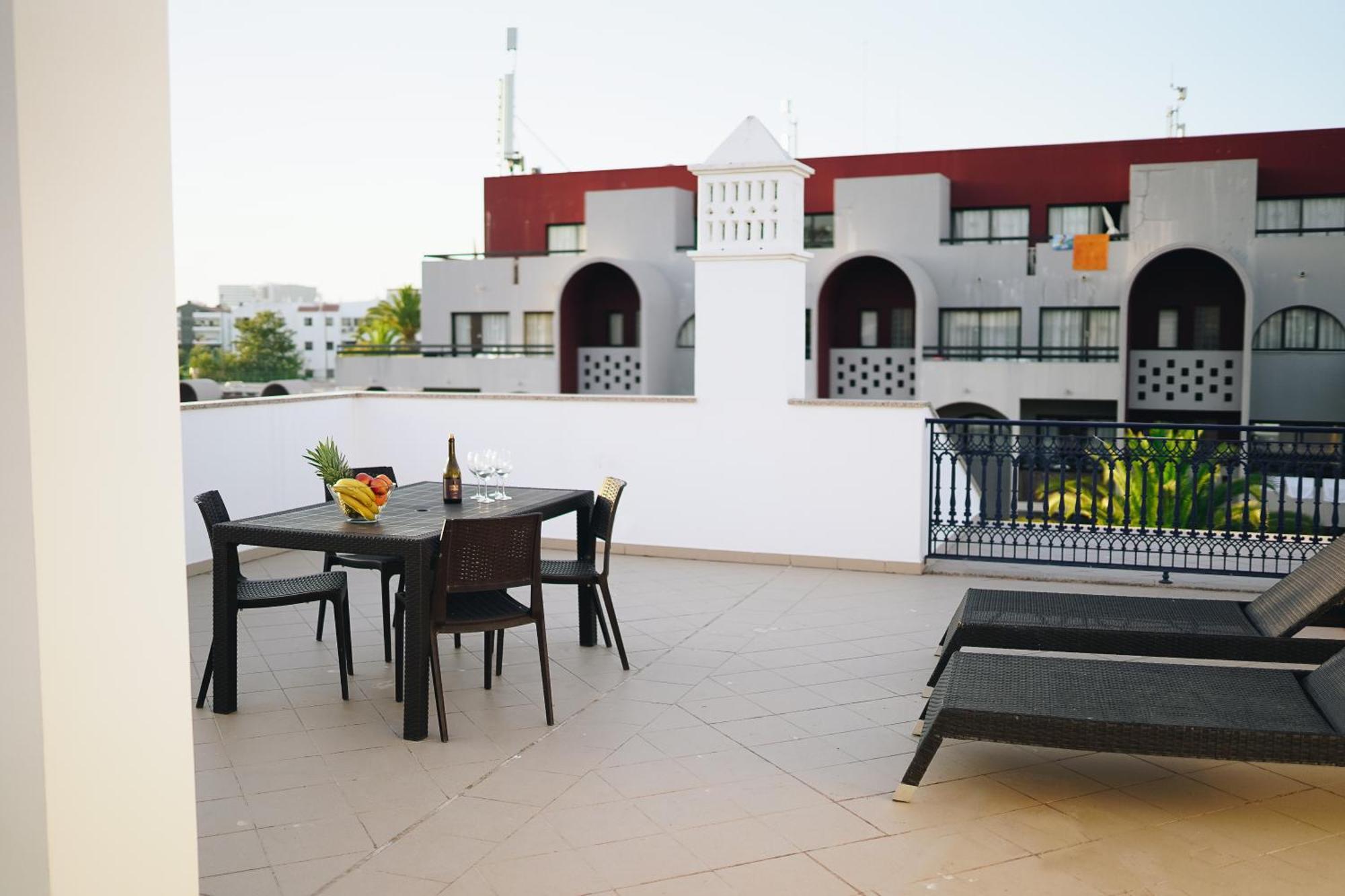 Wonderful Flats With Pool By Host Wise Apartment Albufeira